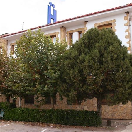 El Ciervo Hotel Villaciervos ภายนอก รูปภาพ